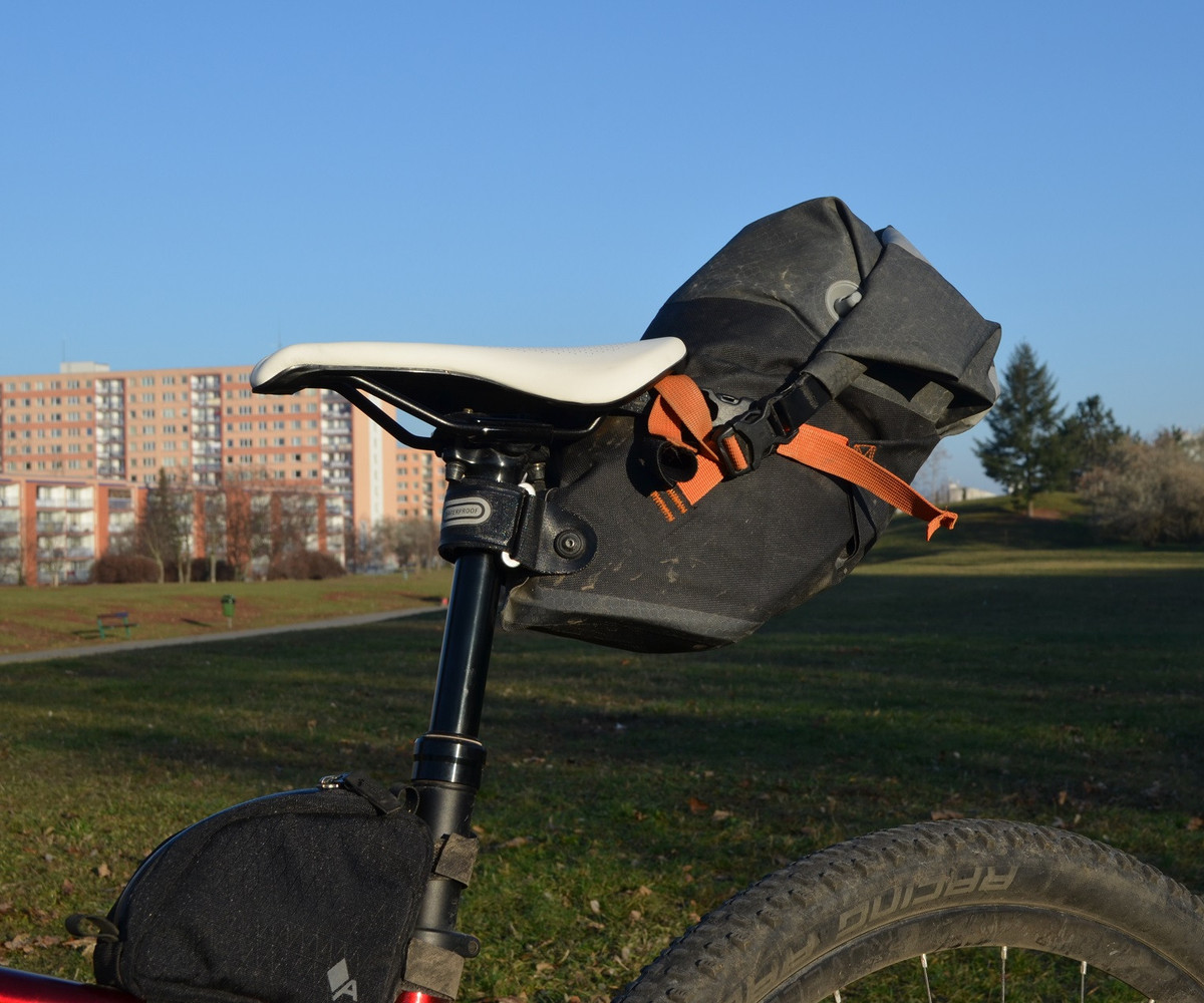 How to choose a bike seat bag
