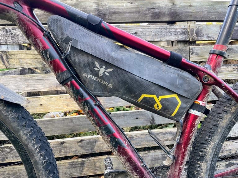 Bikepacking frame bag